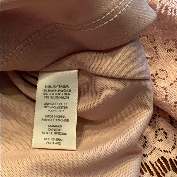 Love, fire top size L sleeveless blush lace - Picture 7 of 8